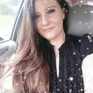 Meet your Posher, Becky